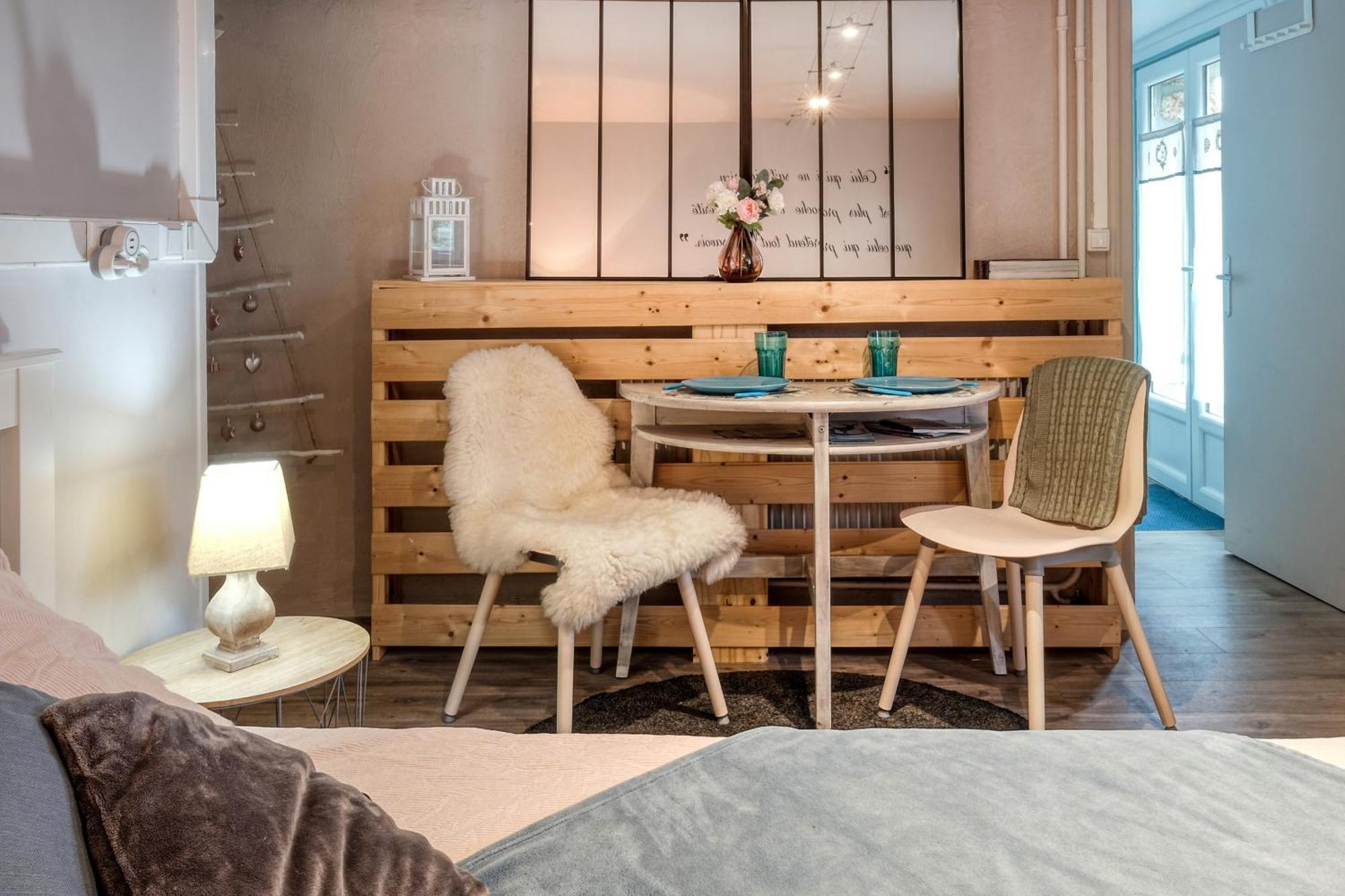 Studios De L'Etang Du Perray Le Perray-en-Yvelines Zimmer foto